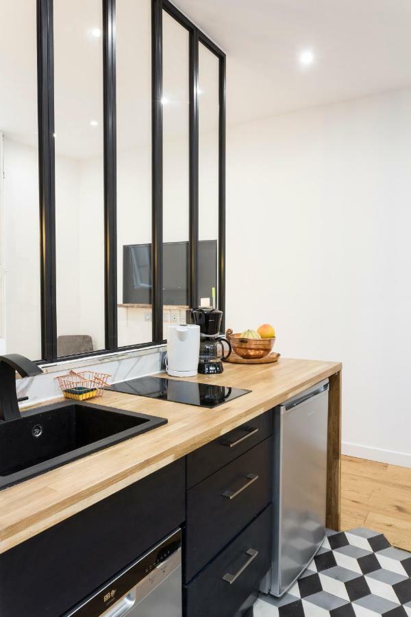 Studio D'Architecte Au Pied De Tour Eiffel Apartment Paris Exterior photo